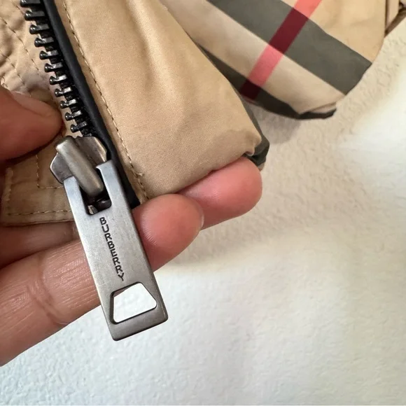 Burberry Kids' Check Puffer Jacket - Picture 12 of 13